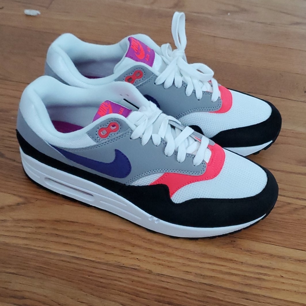 NEW Nike air max 1(raptors) limited